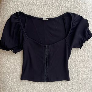 aritzia wilfred free corset puff sleeve crop top